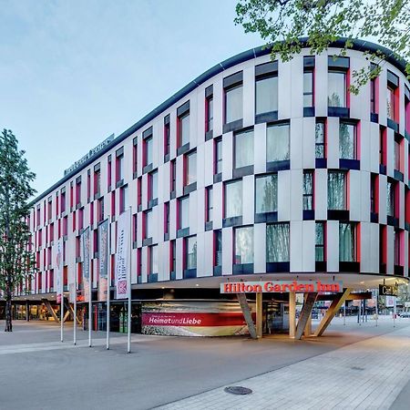 Hilton Garden Inn Stuttgart Neckarpark Exterior photo
